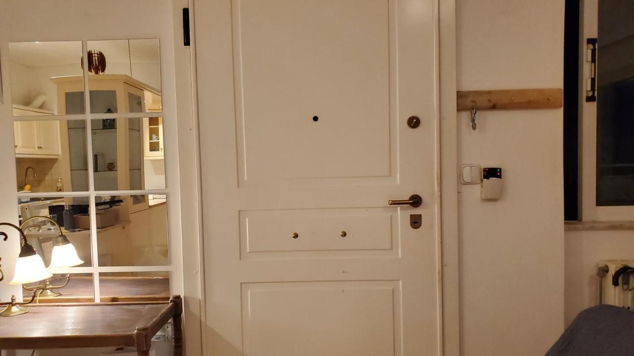 Apartment 山脚下，舒适温馨海景公寓 Athens