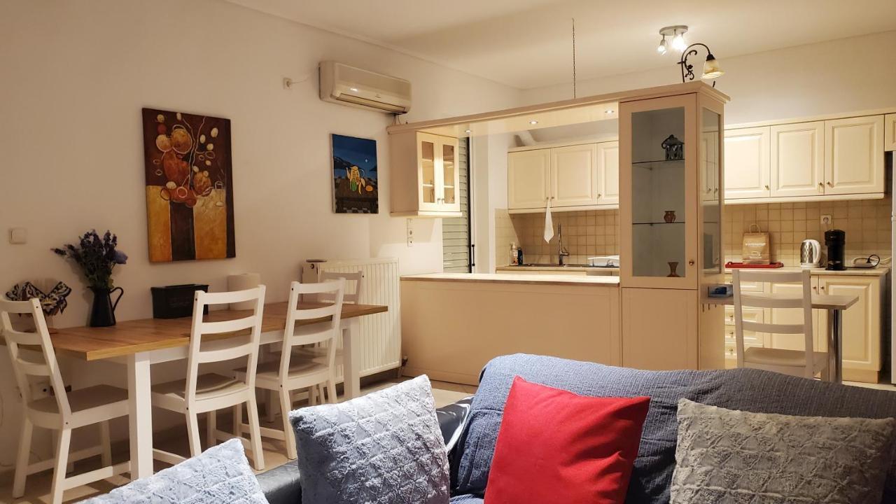 Apartment 山脚下，舒适温馨海景公寓 *